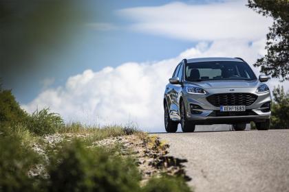 Ford Kuga Plug-in hybrid FWD 225Ps